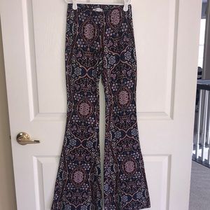 JUNIPER BLU MEDALLION FIT & FLARE PANT